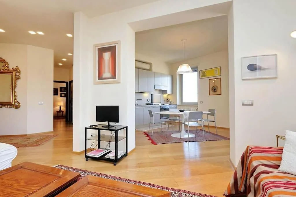 Saint Peter'S Bright Apartment | Romeloft